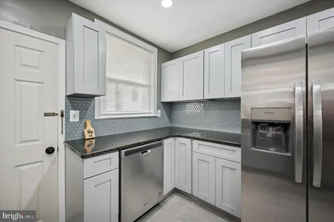 $215,000 | 158 Roselyn Street, Philadelphia, PA 19120