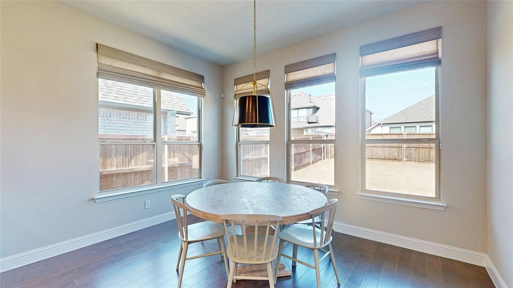 817 Fallbrook Avenue Denton, TX 76210 - Photo 11 of 40