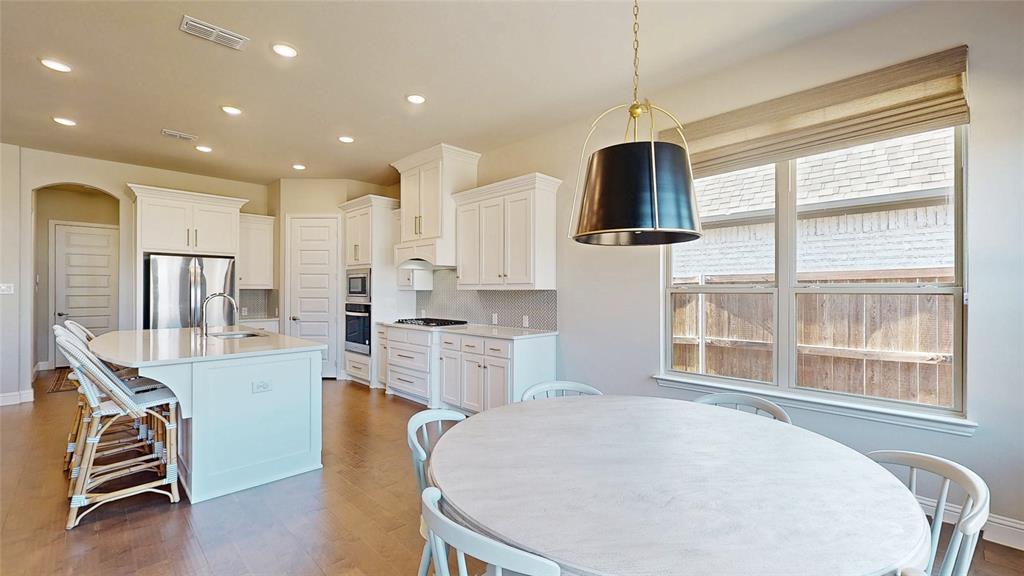 817 Fallbrook Avenue Denton, TX 76210 - Photo 12 of 40