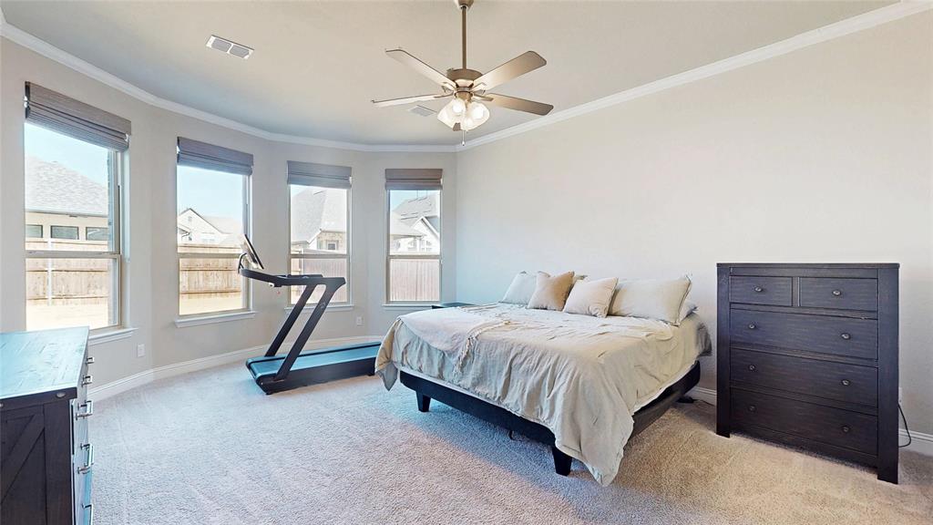 817 Fallbrook Avenue Denton, TX 76210 - Photo 14 of 40