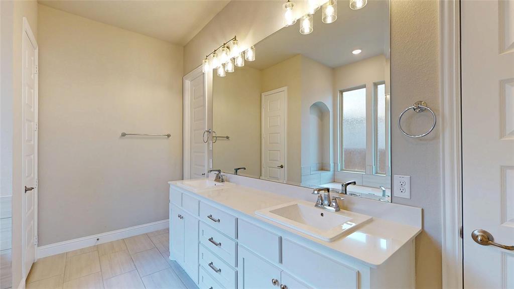 817 Fallbrook Avenue Denton, TX 76210 - Photo 19 of 40