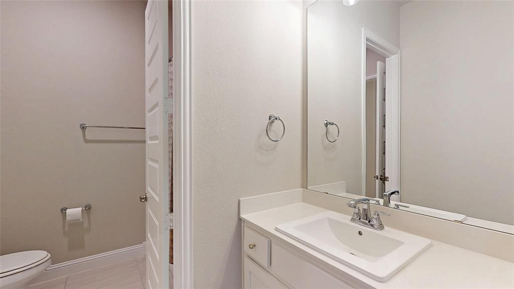 817 Fallbrook Avenue Denton, TX 76210 - Photo 31 of 40