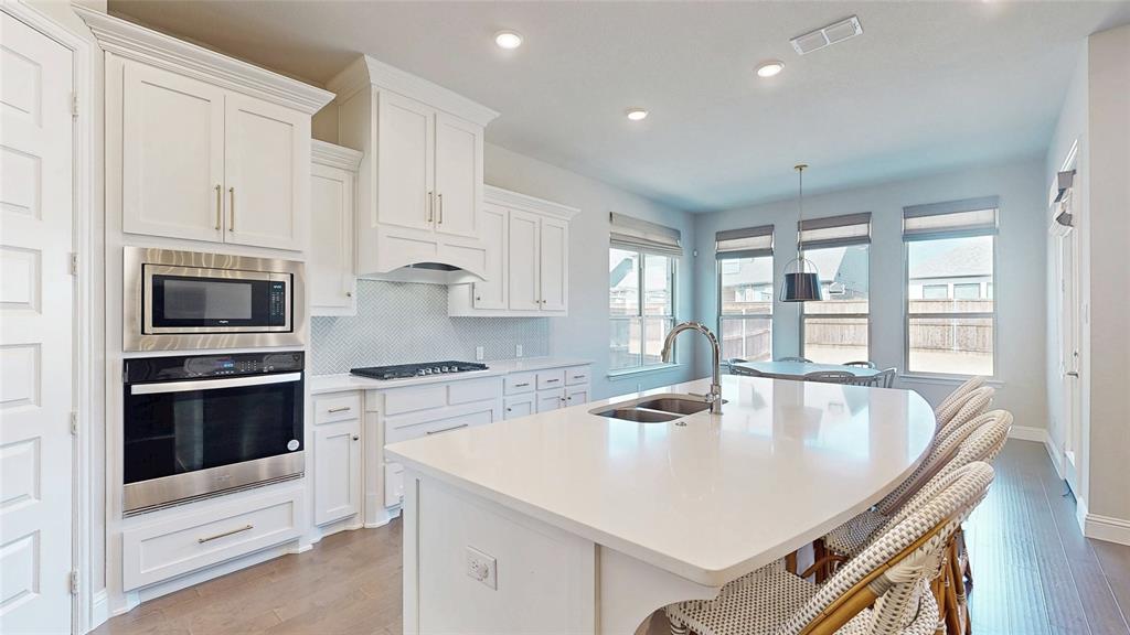 817 Fallbrook Avenue Denton, TX 76210 - Photo 10 of 40