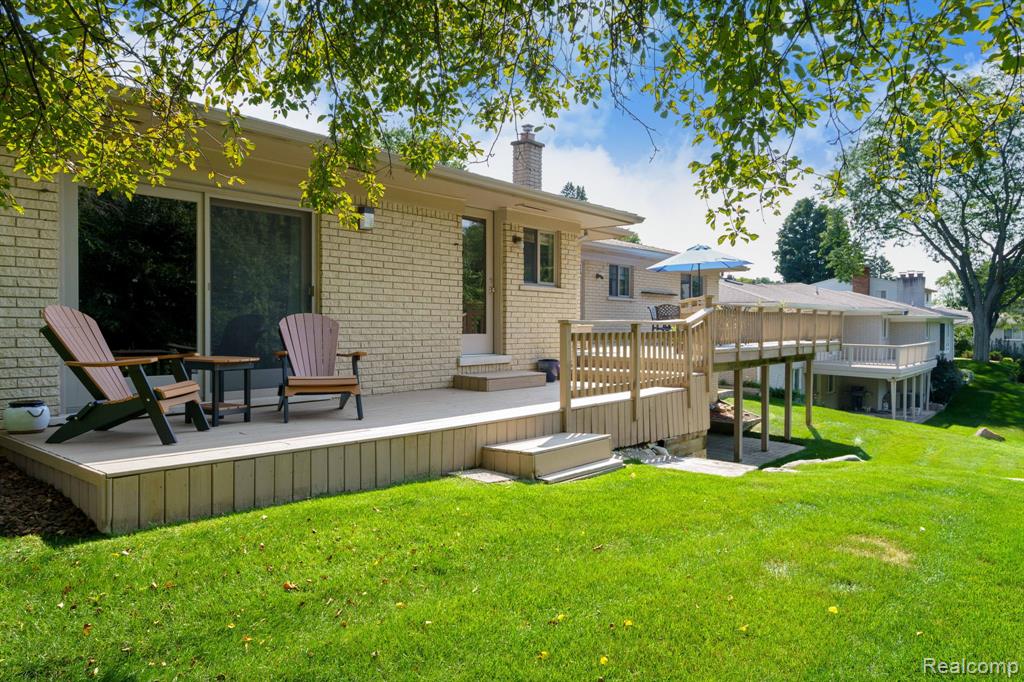 2063 Avoncrest Drive Rochester Hills, MI 48309 - Photo 32 of 40