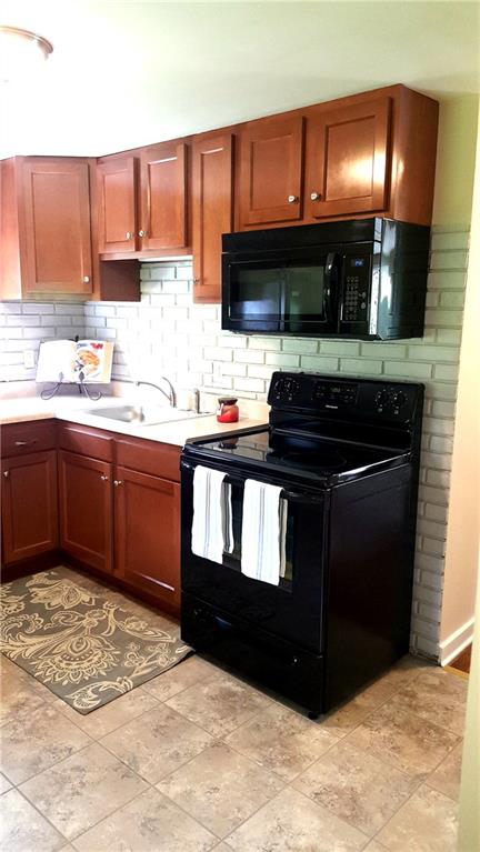 421 Agnew Road Jeannette, PA 15644 - Photo 13 of 17 Gallery Image 13