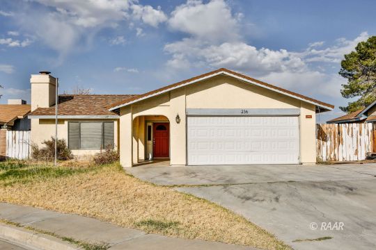 236 Richard Court Ridgecrest, CA 93555 - Photo 1 of 29 a view of a house with a yard