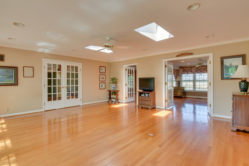 6080 Springfield Road Williston, SC 29853 - Photo 7 of 20 Gallery Image 7