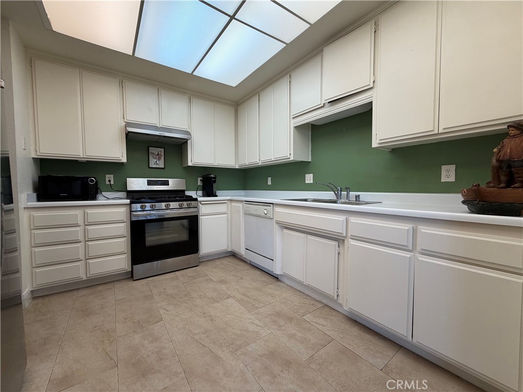 26168 Birkdale Road Menifee, CA 92586 - Photo 21 of 36