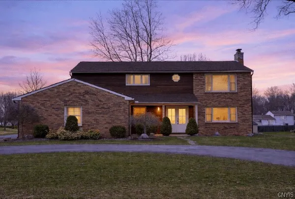 $489,999 | 7853 Vernon Road South, Cicero, NY 13039