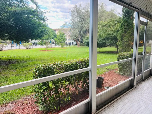 $2,200 | 2402 Antigua Circle, Unit H1, Coconut Creek, FL 33066