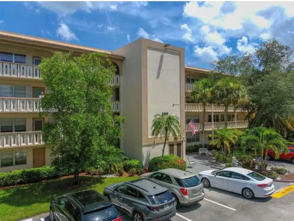 $2,200 | 2402 Antigua Circle, Unit H1, Coconut Creek, FL 33066