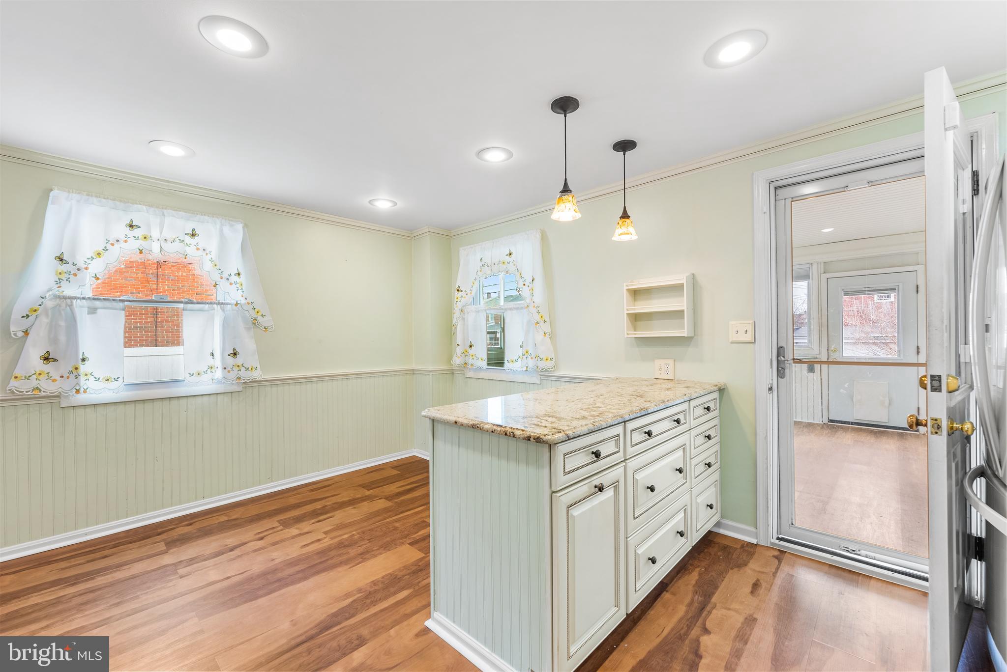 8155 Mid Haven Road Dundalk, MD 21222 - Photo 12 of 34 Gallery Image 12