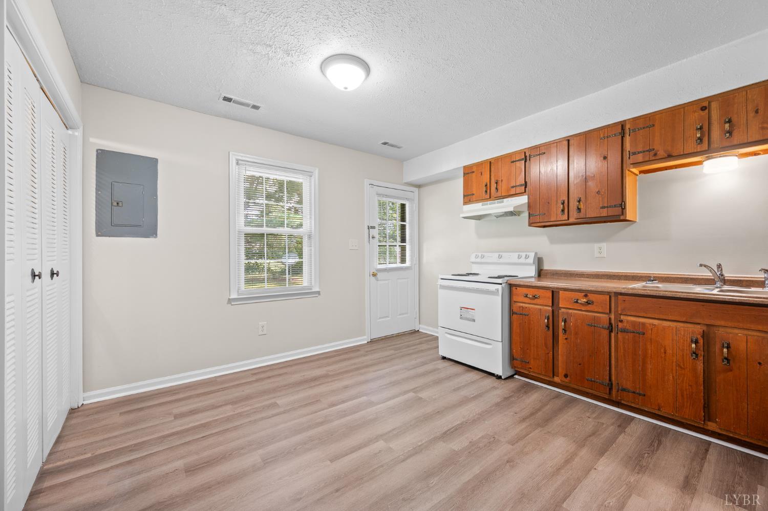 8108 Timberlake Road, Unit 128 Lynchburg, VA 24502 - Photo 9 of 22 Gallery Image 9