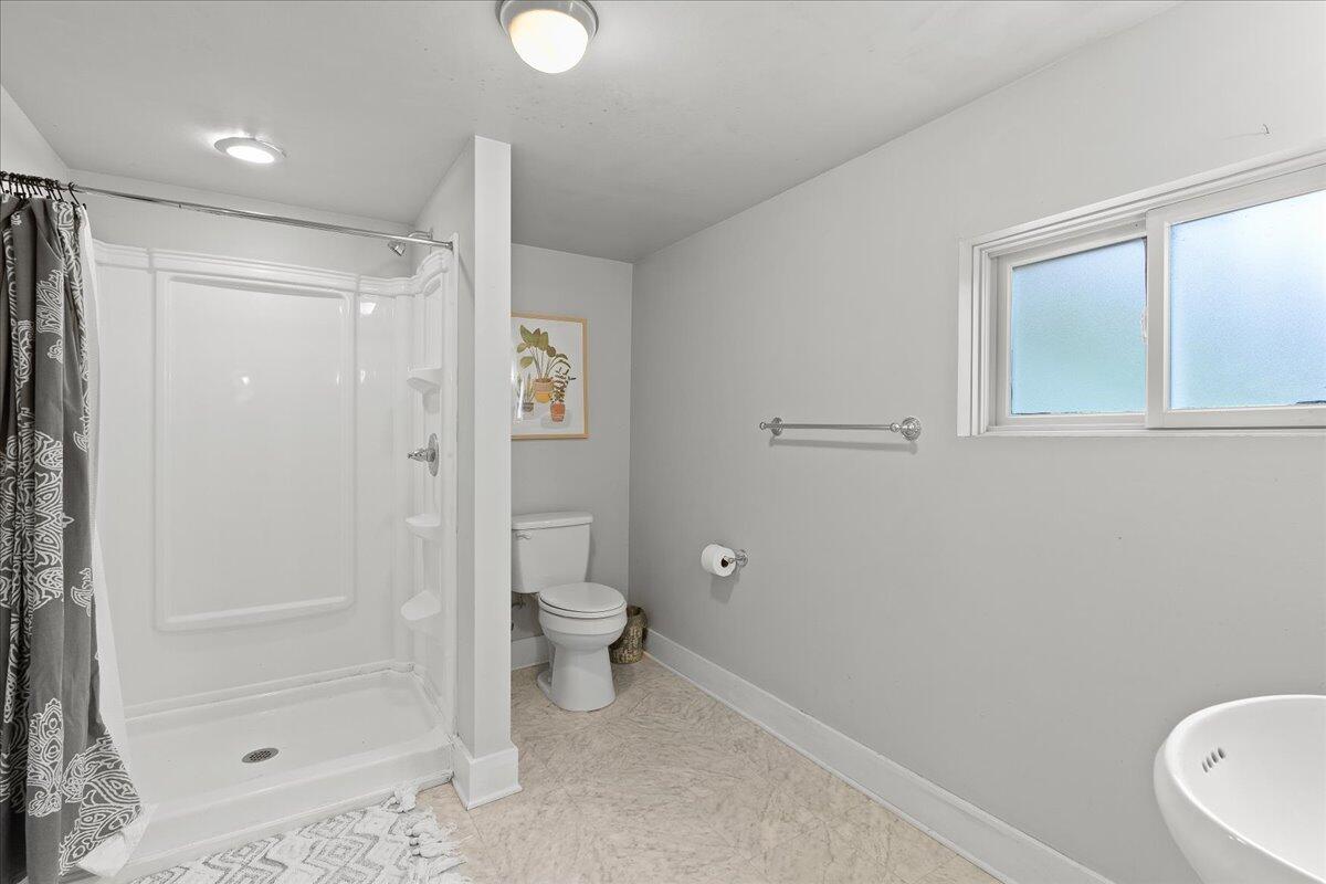 907 South Crest Road Chattanooga, TN 37404 - Photo 33 of 53 33-907 S Crest Rd-33