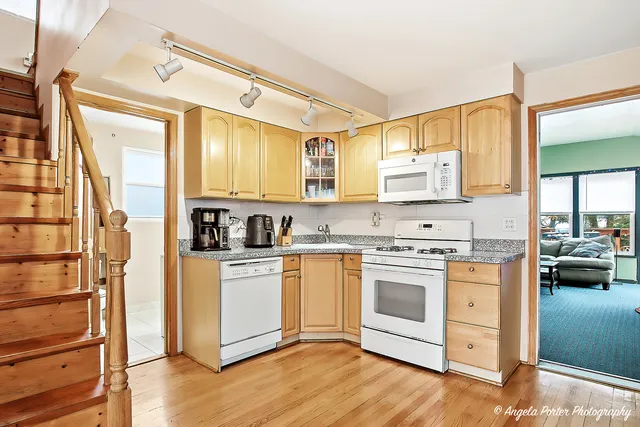 $185,000 | 5106 West Westshore Drive, McHenry, IL 60050