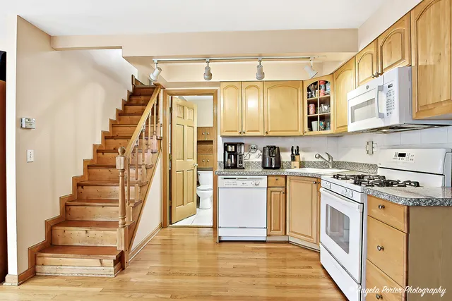 $185,000 | 5106 West Westshore Drive, McHenry, IL 60050