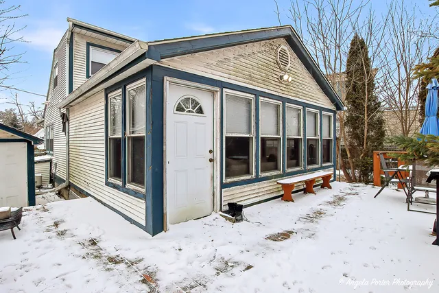 $185,000 | 5106 West Westshore Drive, McHenry, IL 60050