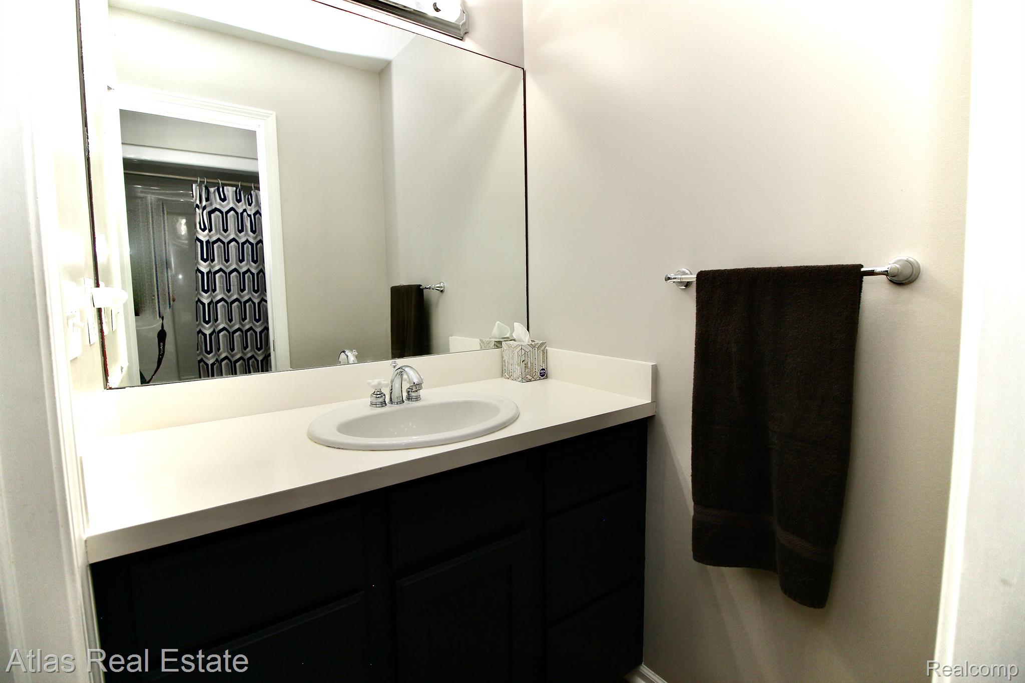 3333 North Henderson Road Davison, MI 48423 - Photo 39 of 72 Gallery Image 39