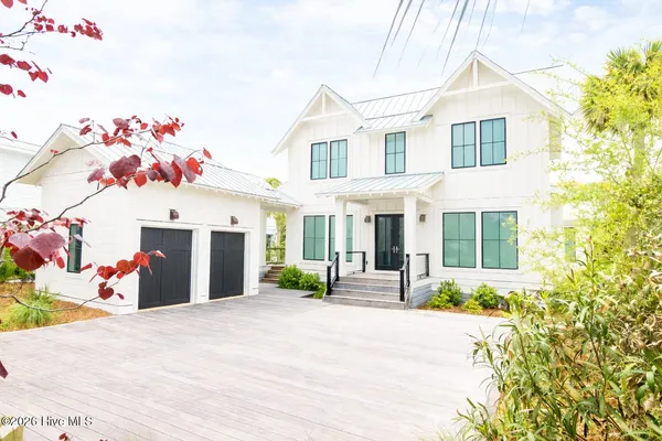 $3,200,000 | 196 Portsmouth Way, Bald Head Island, NC 28461