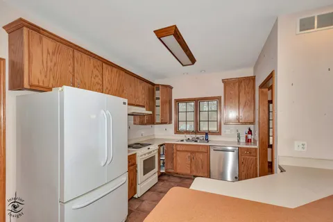 $615,000 | 910 Oldfield Road, Downers Grove, IL 60516