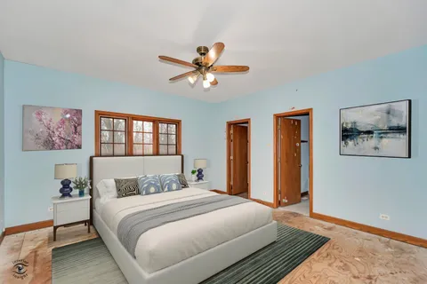 $615,000 | 910 Oldfield Road, Downers Grove, IL 60516