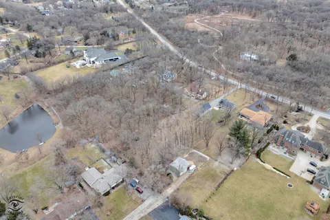 $615,000 | 910 Oldfield Road, Downers Grove, IL 60516