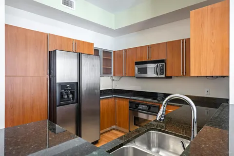 $619,000 | 1551 North Flagler Drive, Unit PH L7, West Palm Beach, FL 33401