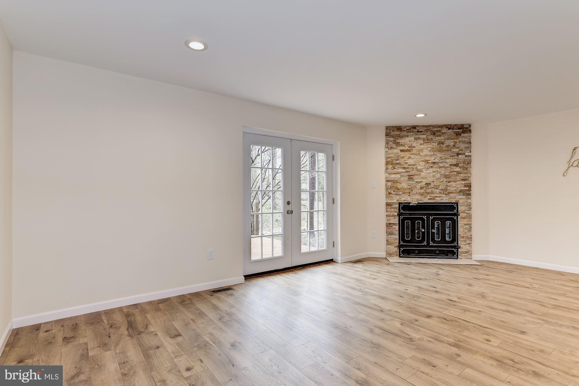 9785 Early Spring Way Columbia, MD 21046 - Photo 8 of 30 Family Room