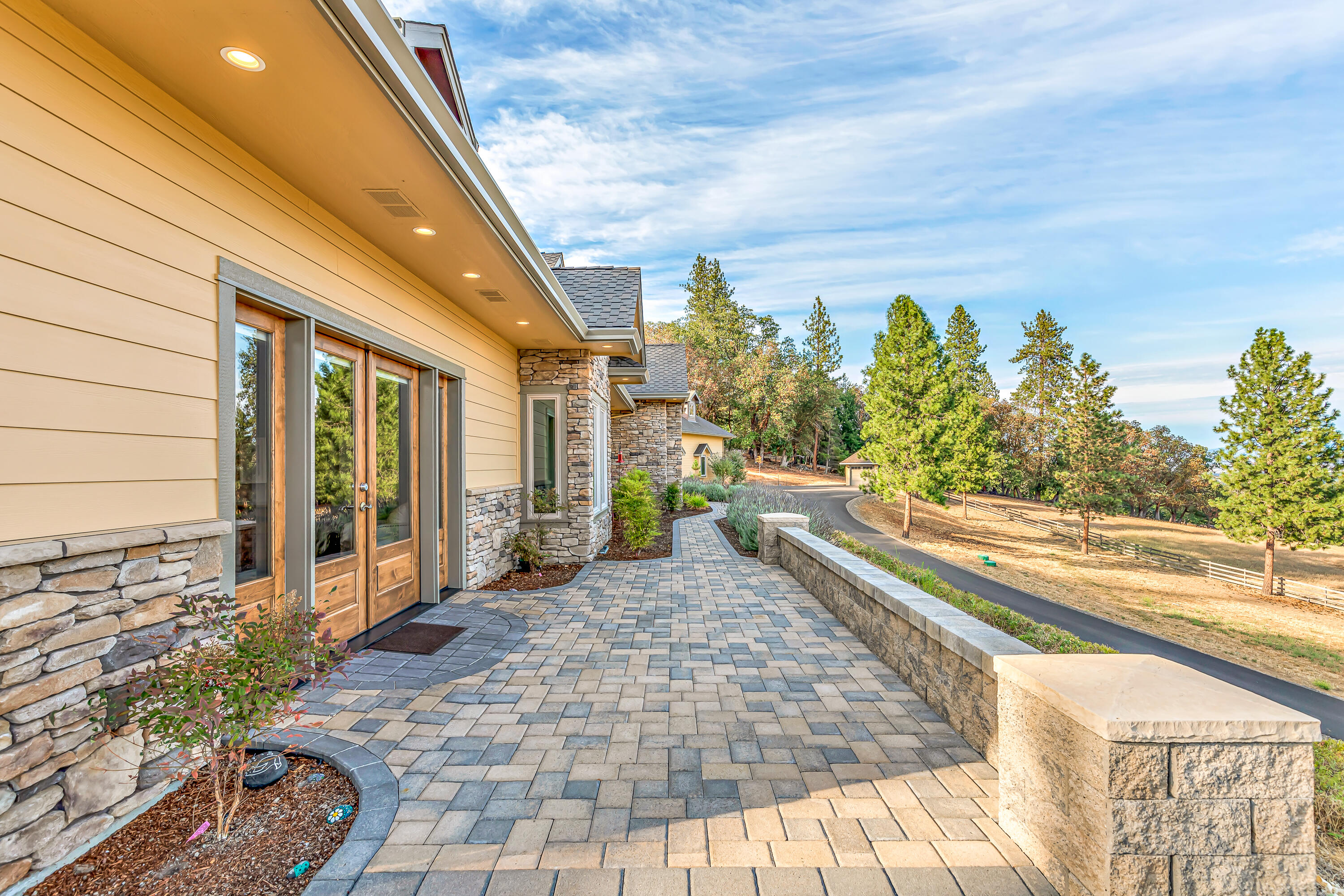4057 Livingston Road Central Point, OR 97502 - Photo 41 of 59 4057 Livingston Road in Central Point