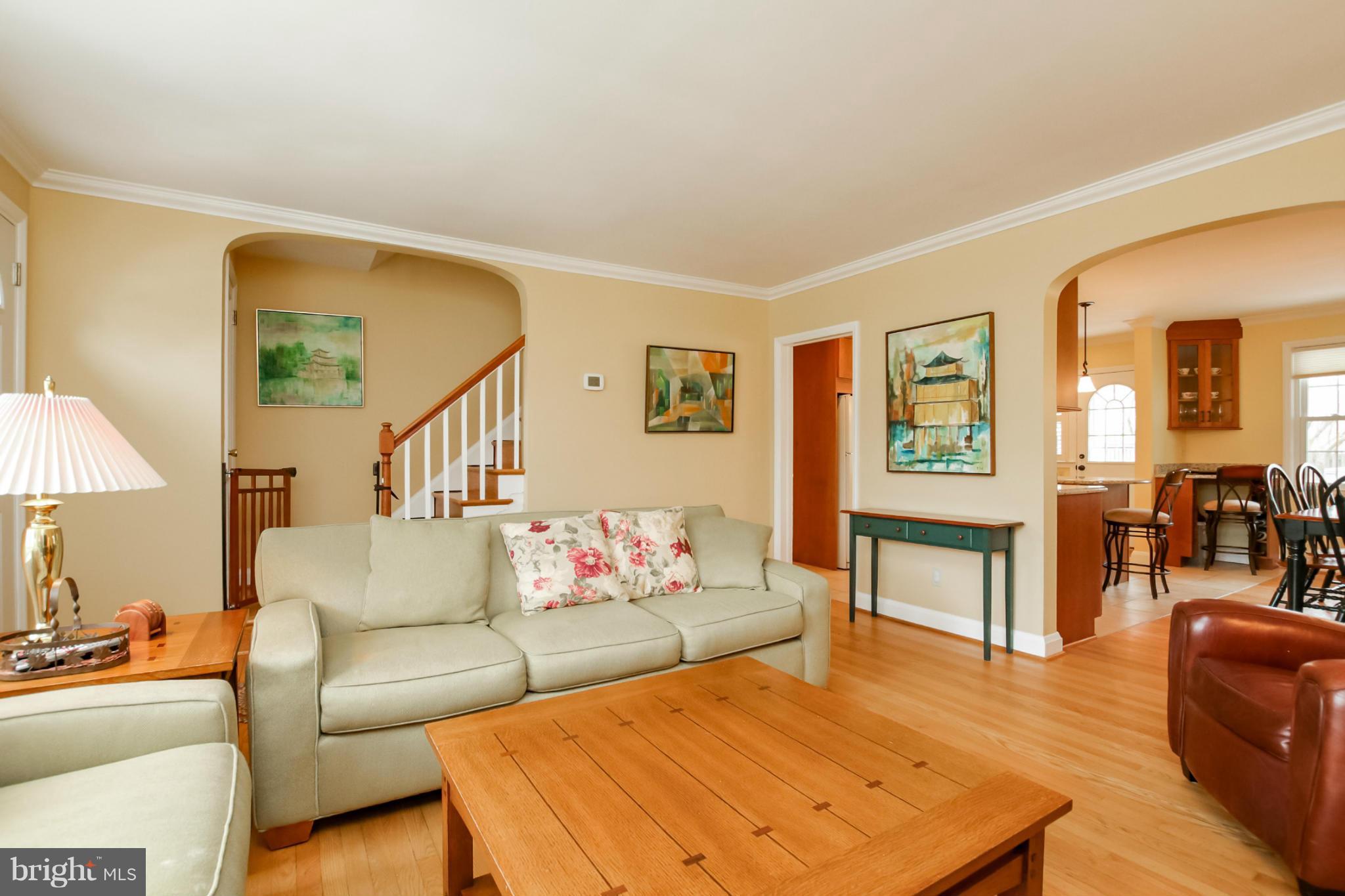 181 Dumbarton Road Baltimore, MD 21212 - Photo 5 of 30 a living room with furniture and wooden floor