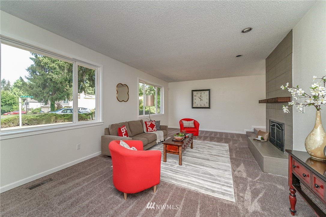 18418 129th Place Southeast Renton, WA 98058 - Photo 7 of 40 Gallery Image 7