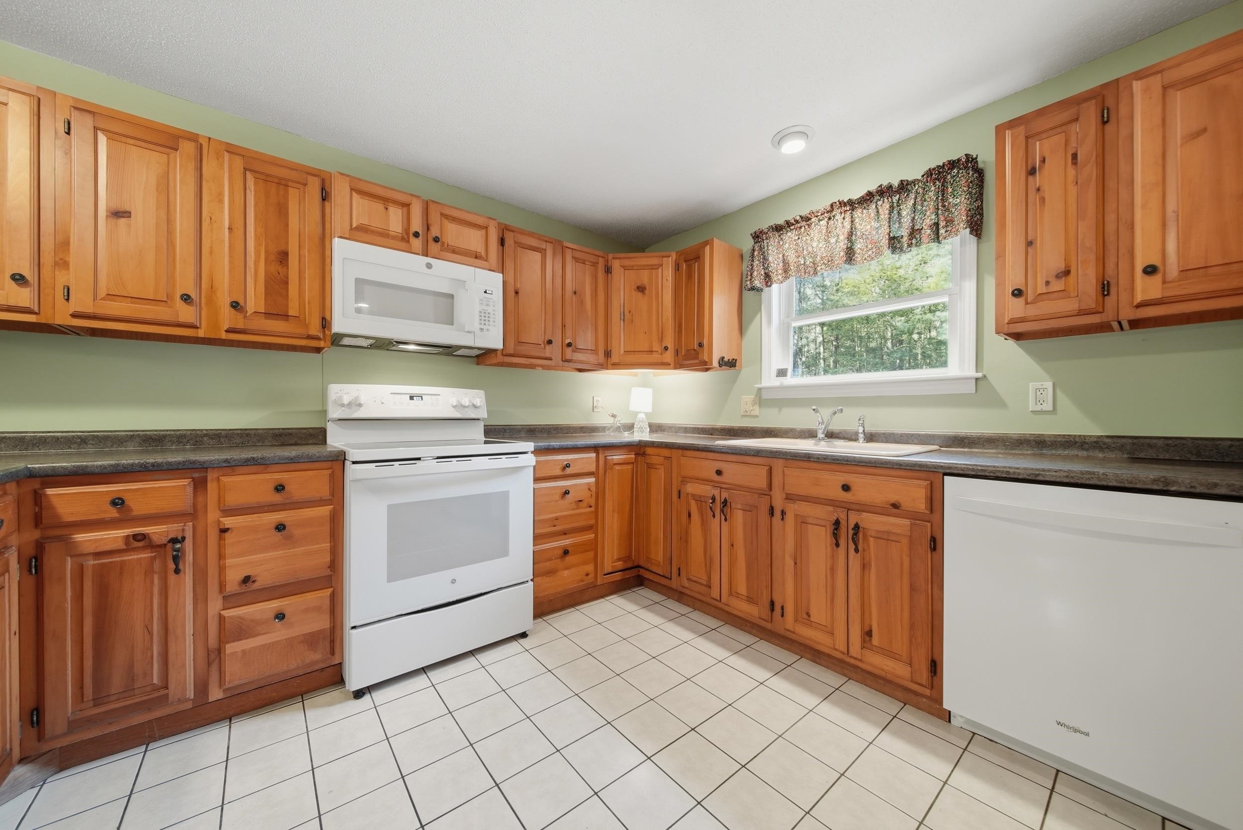 7 Picard Road Peterborough, NH 03458 - Photo 11 of 42