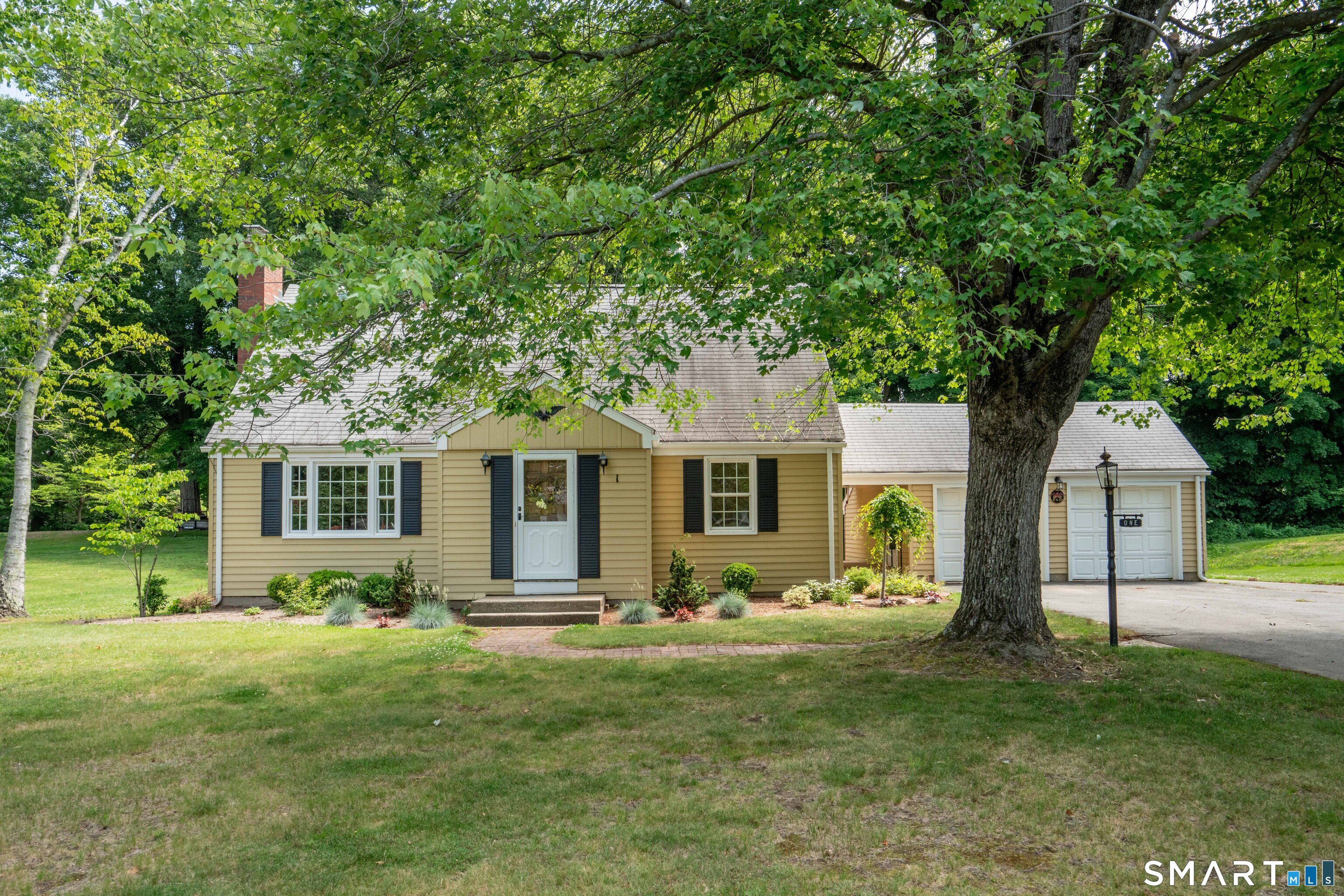 1 Foothills Way Bloomfield, CT 06002 - Photo 3 of 33