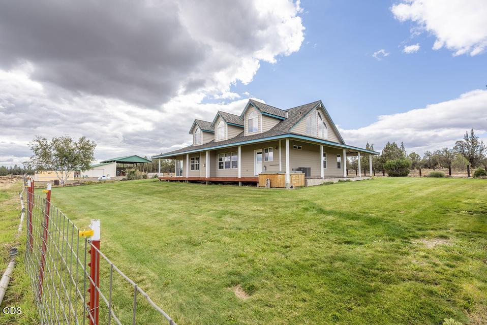 24585 Dodds Road Bend, OR 97701 - Photo 12 of 114