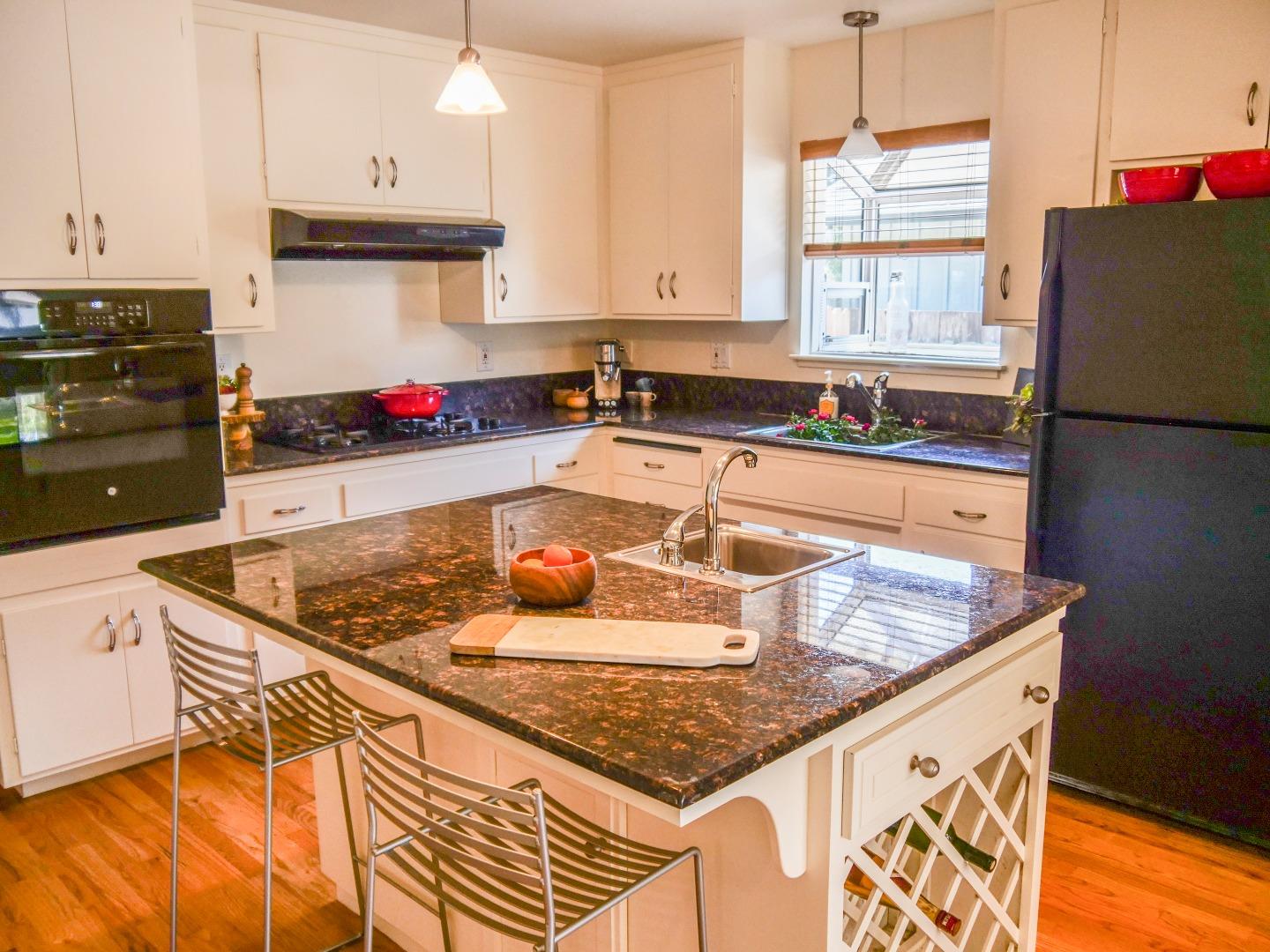 105 Routier Street Santa Cruz, CA 95060 - Photo 9 of 26 Gallery Image 9
