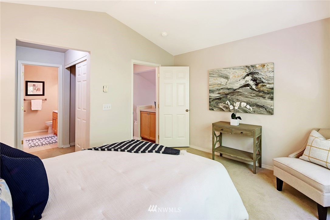 583 Elma Avenue Northeast Renton, WA 98059 - Photo 12 of 24 Gallery Image 12