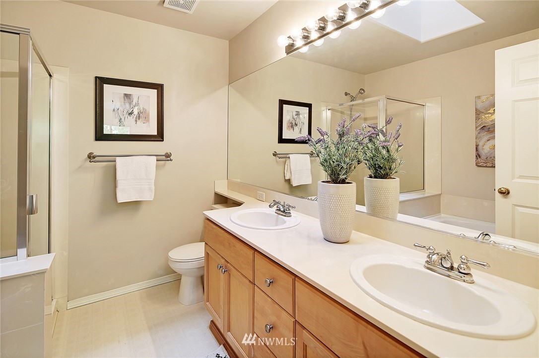 583 Elma Avenue Northeast Renton, WA 98059 - Photo 13 of 24 Gallery Image 13