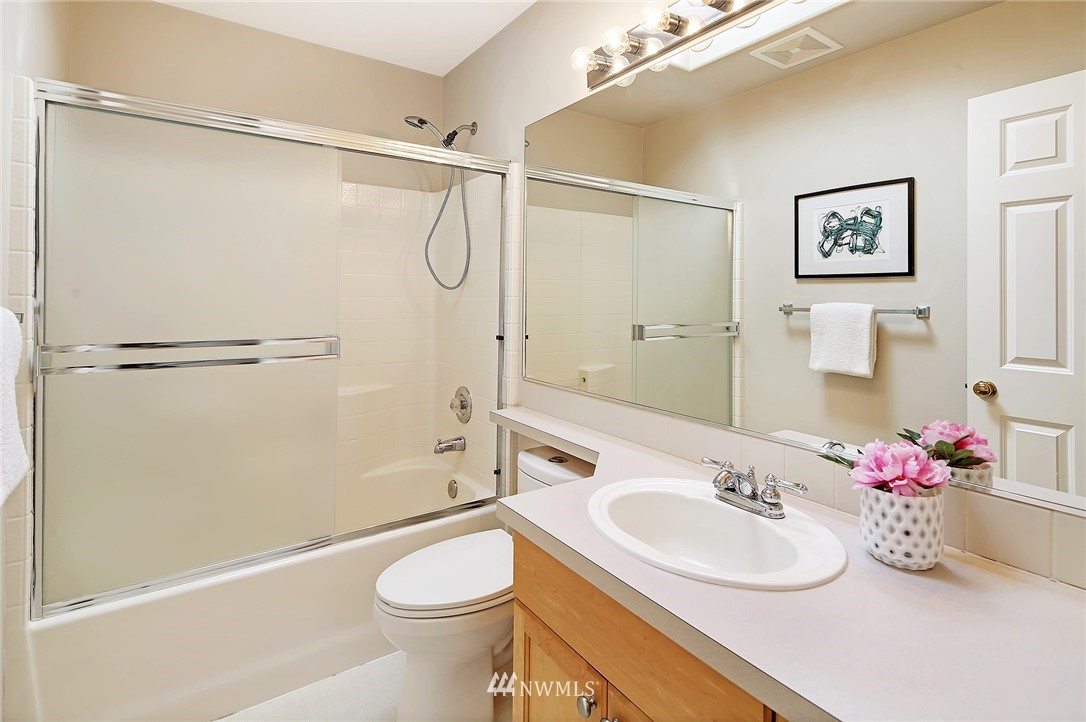 583 Elma Avenue Northeast Renton, WA 98059 - Photo 16 of 24 Gallery Image 16
