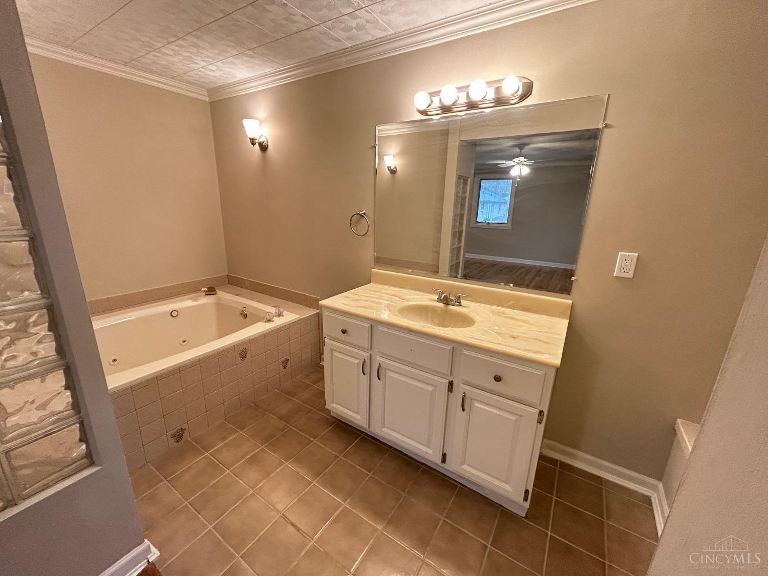 1466 Locust Lake Road Amelia, OH 45102 - Photo 12 of 24 Gallery Image 12