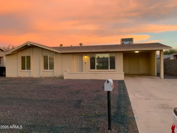 $1,770 | 1624 West Behrend Drive, Phoenix, AZ 85027