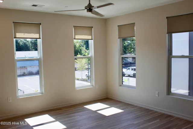 $1,285 | 1124 Castle Street, Unit A, Wilmington, NC 28401