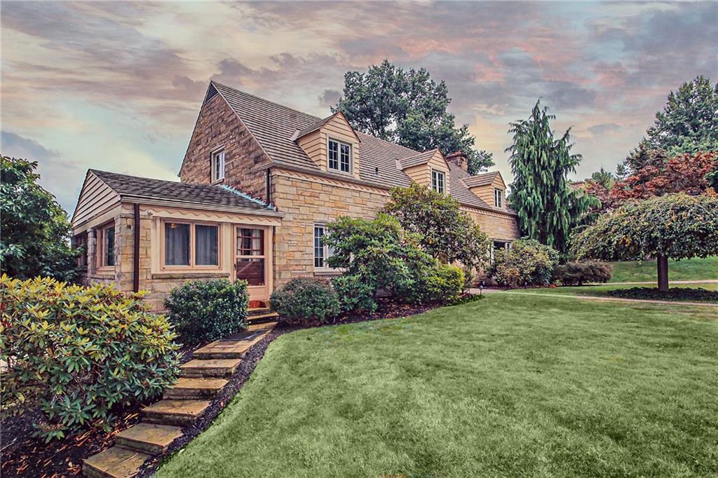 820 Ridgeview Drive Pittsburgh, PA 15228 - Photo 1 of 25 Gallery Image 1