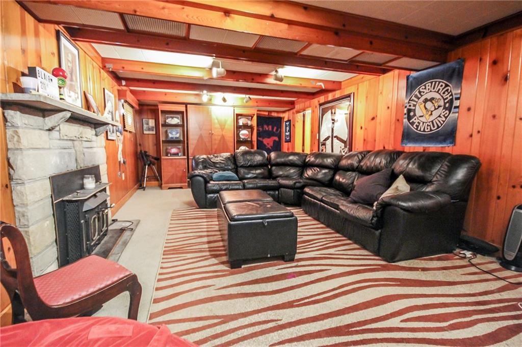 820 Ridgeview Drive Pittsburgh, PA 15228 - Photo 19 of 25 Gallery Image 19