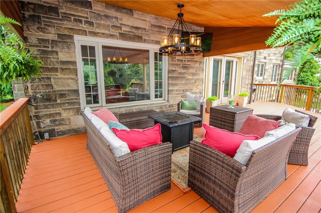 820 Ridgeview Drive Pittsburgh, PA 15228 - Photo 23 of 25 Gallery Image 23
