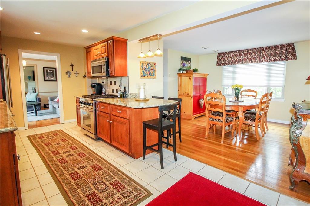 820 Ridgeview Drive Pittsburgh, PA 15228 - Photo 5 of 25 Gallery Image 5