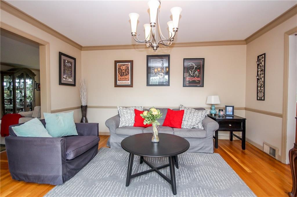 820 Ridgeview Drive Pittsburgh, PA 15228 - Photo 9 of 25 Gallery Image 9