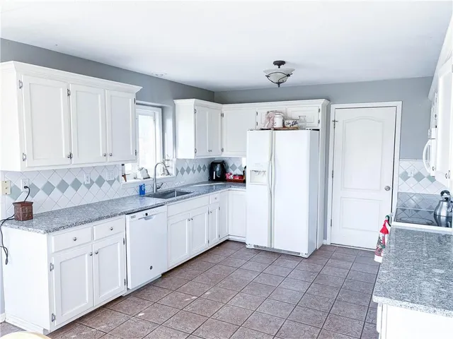 $585,000 | 1287 Southeast State Rte 13, Leeton, MO 64761