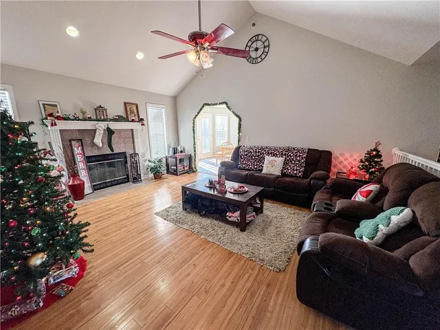 $585,000 | 1287 Southeast State Rte 13, Leeton, MO 64761