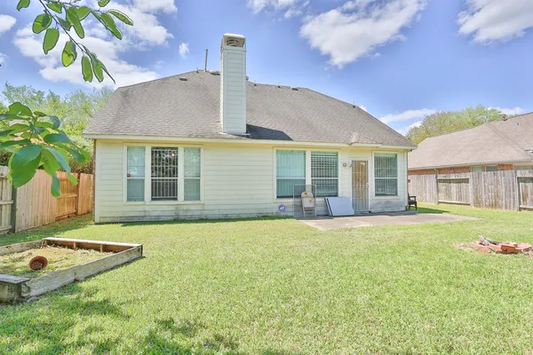 $2,500 | 3419 Shadowchase Drive, Houston, TX 77082