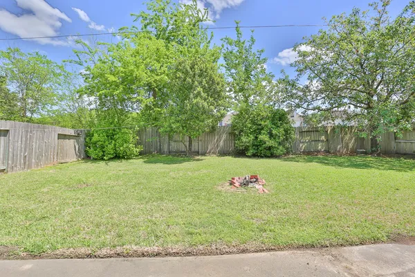 $2,500 | 3419 Shadowchase Drive, Houston, TX 77082